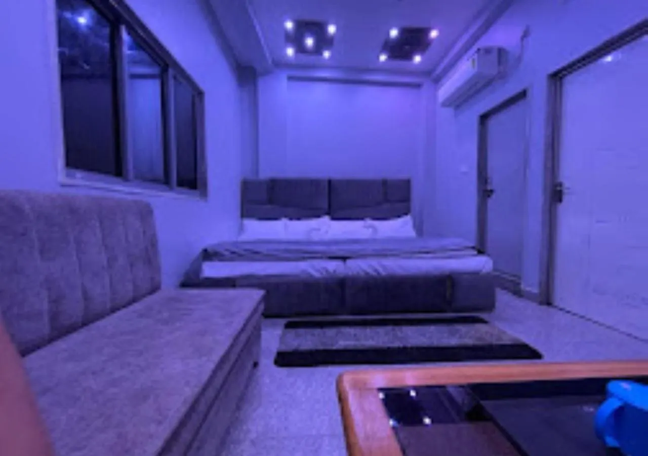 Hotel P-S-R , Varanasi, Fully Air Conditioned Room With Free Wifi, Near Shri Kashi Vishwanath Temple And Ganga Ghat 인도