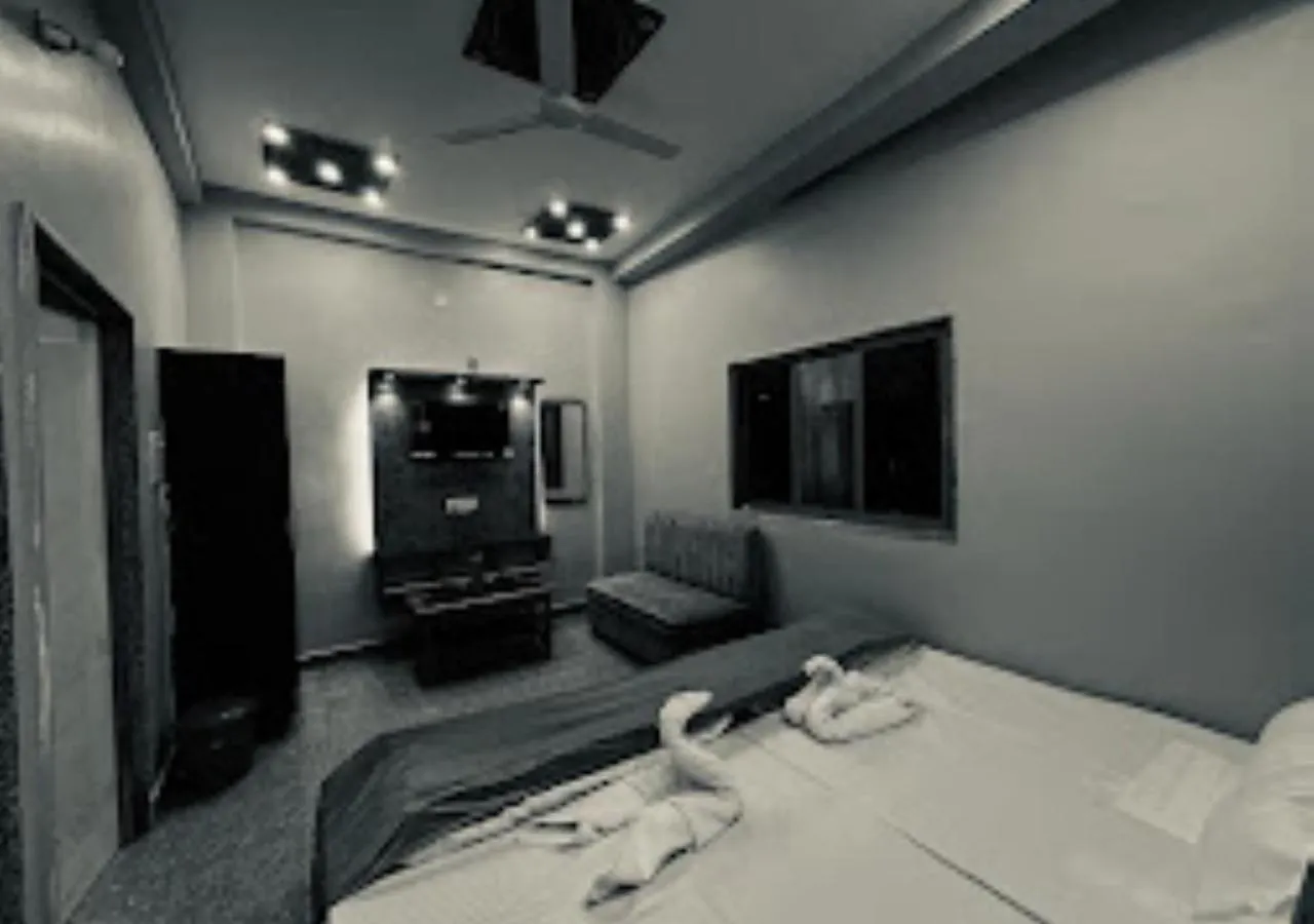 Hotel P-S-R , Varanasi, Fully Air Conditioned Room With Free Wifi, Near Shri Kashi Vishwanath Temple And Ganga Ghat 게스트하우스
